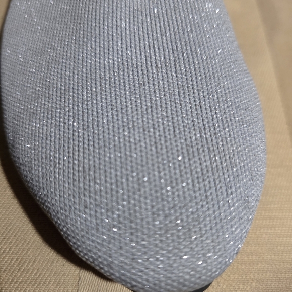 bernie mev. Silver Ballet Flats Size 37 Euro 6.5 Us - Picture 6 of 8